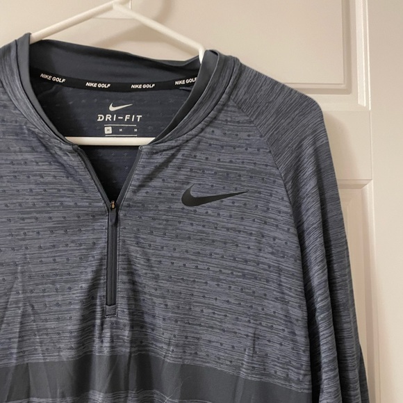 Nike Golf Quarter Zip - Picture 2 of 4